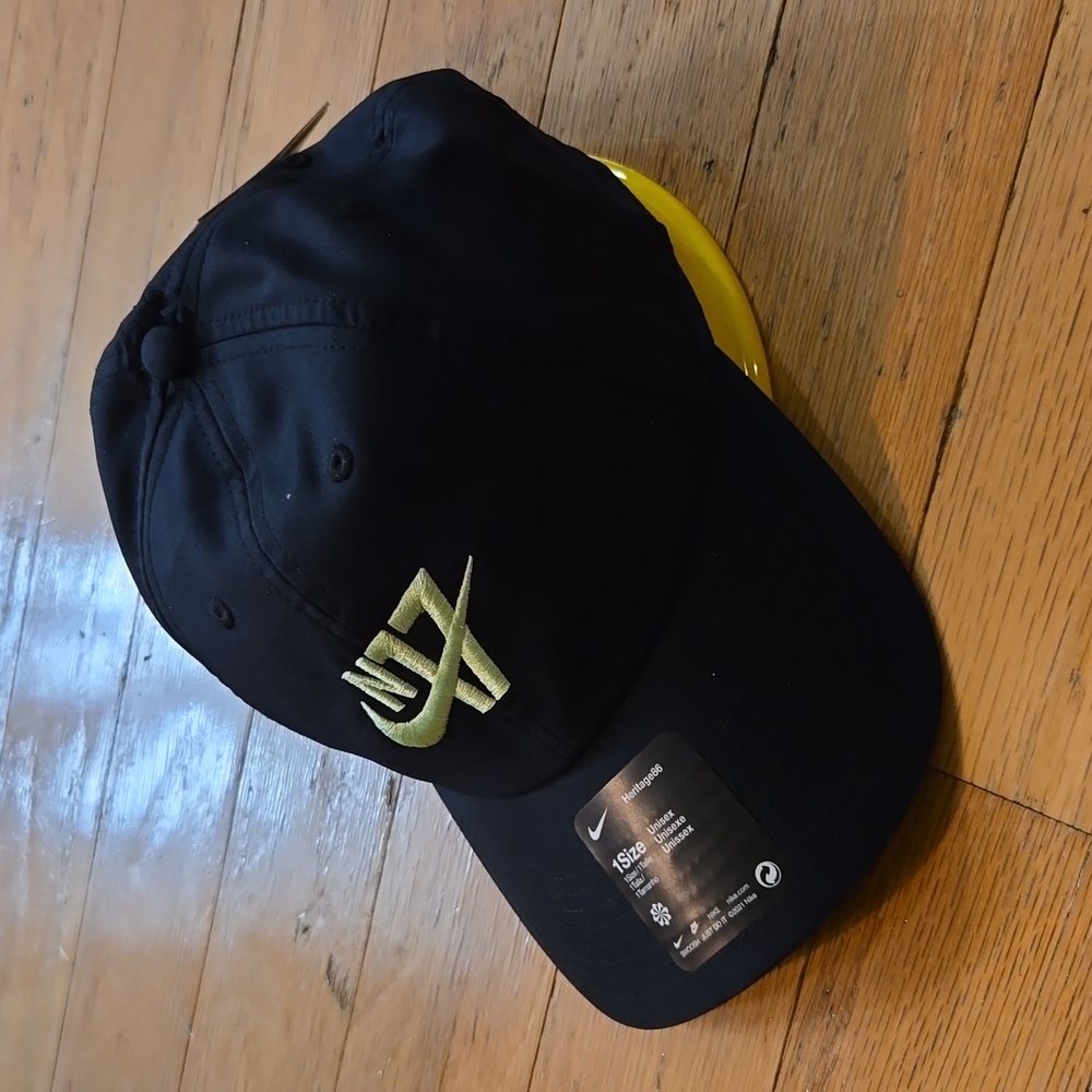 NWT Nike Tottenham Hotspur Nike Cub N17 Heritage Adjustable Black Hat Cap - Picture 3 of 10
